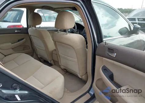 2005 Honda Accord 2.4 Lx из США, поврежденный, VIN 1HGCM56445A112103